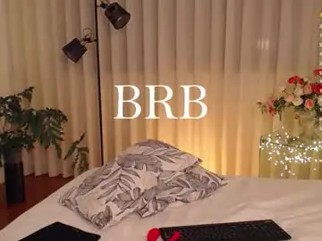 Chaturbate Live Porn of adelina_shine