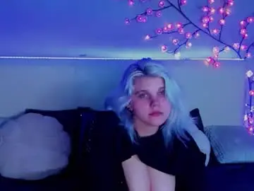 joannlowes from chaturbate