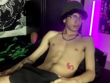 Chaturbate Live Sex of oliver_fast_