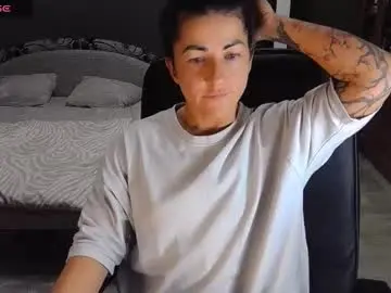 Chaturbate Live Sex Cam of ava__doll