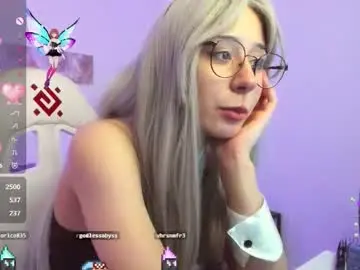 Chaturbate Nude Webcam of meomeee