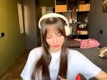 alinedifede from chaturbate