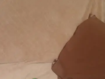 Chaturbate Watch Live Sex Cams of flowercandydoll136