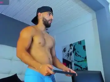 Chaturbate Adult Video Chat of yiyo10_