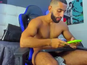 Chaturbate Adult Webcams of yiyo10_