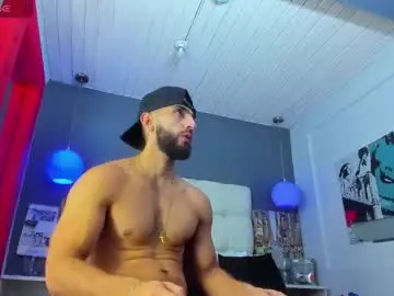 Chaturbate Best live sex cam show of yiyo10_