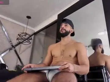 Chaturbate Adult Webcams of yiyo10_