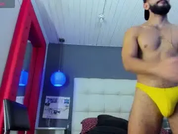 Chaturbate Best live sex cam show of yiyo10_