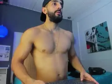 Chaturbate Adult Webcam of yiyo10_