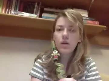 Chaturbate Sex Cam of forbidden_doll