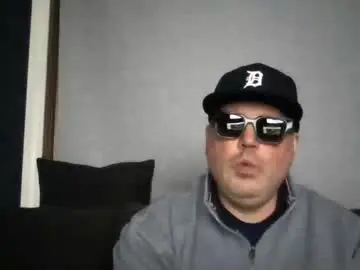 Chaturbate Live Sex of holden_minutz