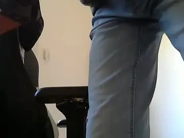 johnnyscum80 from chaturbate