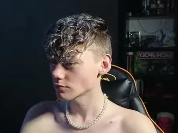 Chaturbate Free Live Porn of kirill_20_cm