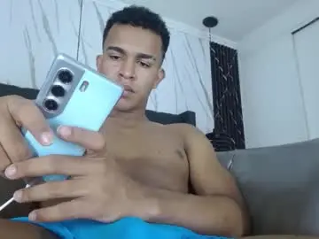 aston_vera from chaturbate