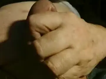 Chaturbate Live Sex Cam of gettingstiff