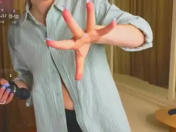 ozellaelazegui from chaturbate