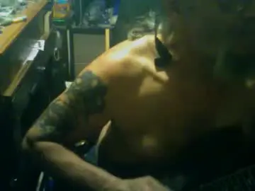 Chaturbate Live Sex of johnnyshung1