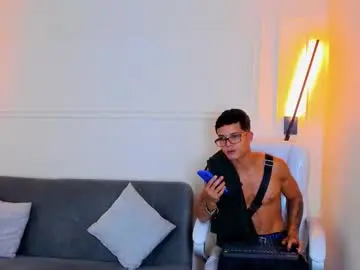 Chaturbate Nude Webcam of paradise_boy_s