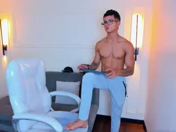 Chaturbate Free Porn Cam of paradise_boy_s