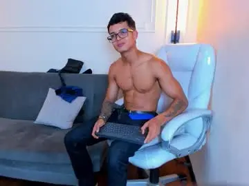 Chaturbate Private Sex Chat of paradise_boy_s