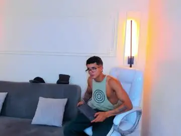 Chaturbate Live Sex Cam of paradise_boy_s