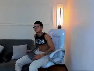 Chaturbate Sex Chat of paradise_boy_s