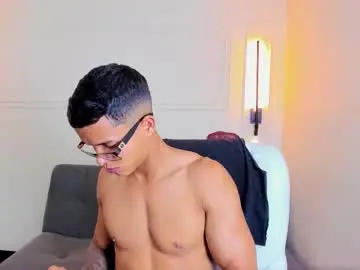 Chaturbate Nude Webcam of paradise_boy_s