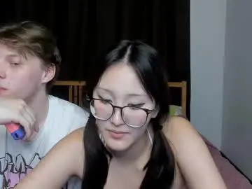 blossomandbee from chaturbate