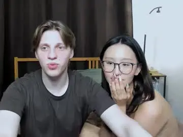 Chaturbate Adult Webcams of blossomandbee