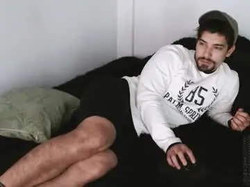 Chaturbate Free Porn Cam of ian_davis