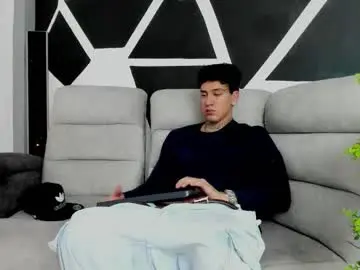 Chaturbate Watch Live Sex Cams of justinfuller_31