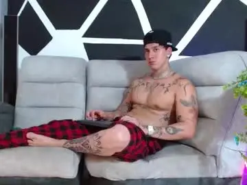 Chaturbate Live Porn of justinfuller_31