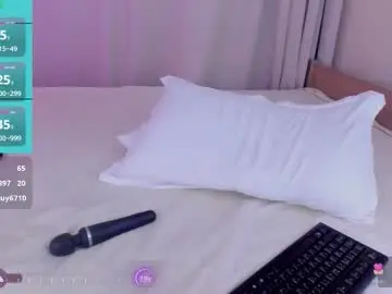 Chaturbate Watch Live Sex Cams of moonlight8_