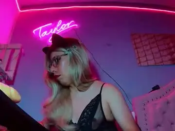 Chaturbate Watch Live Sex Cams of taylor_cum_hot