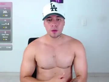 Chaturbate Live Sex Cam of kyle_wilson_