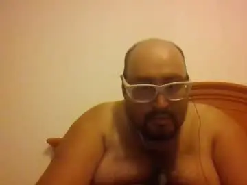 Chaturbate Nude Webcam of papi_adiel4