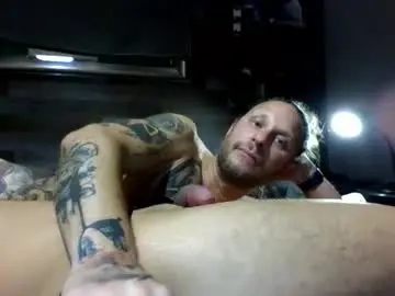 uziep04 from chaturbate