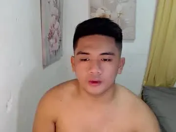 Chaturbate Nude Webcam of asian_boner03