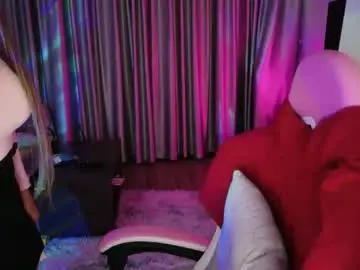 Chaturbate Sex Cam of asianqueen777ohmi