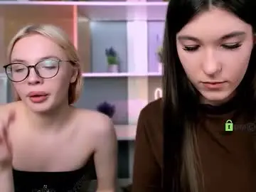 Chaturbate Live Porn of elis_sunny