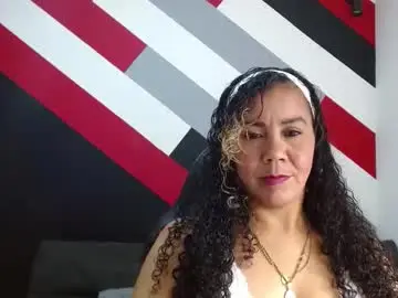 katiuska_xxx from chaturbate