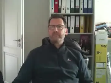 Chaturbate Live Sex Cam of macfly67