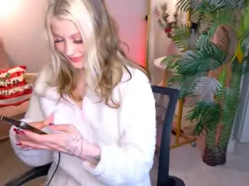 Chaturbate Sex Cam of rosie_urdesire