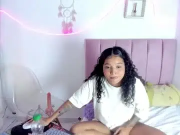 Chaturbate Live Sex Cam of sheyla_vegas