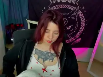 Chaturbate Live Sex Cam of black_kittie_01