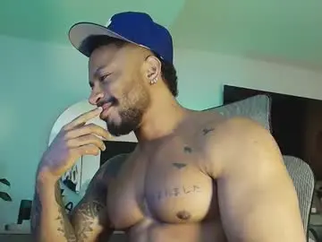 Chaturbate Live Sex Cam of clark_strong