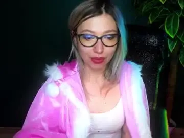 Chaturbate Nude Webcam of heidi_pleasure