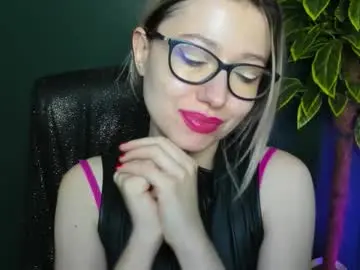 Chaturbate Sex Chat of heidi_pleasure