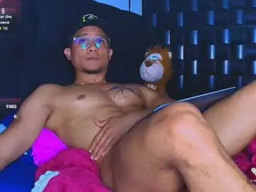 Chaturbate Adult Video Chat of roy_barney