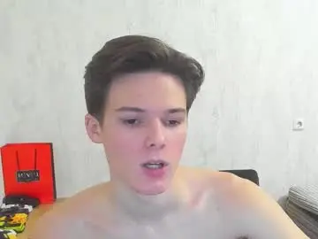 Chaturbate Live Sex Cam of timytwinkboy